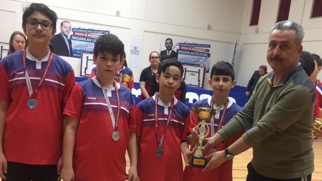 Cumhuriyet Ortaokulu Öğrencilerinden Masa Tenisinde Büyük Başarı