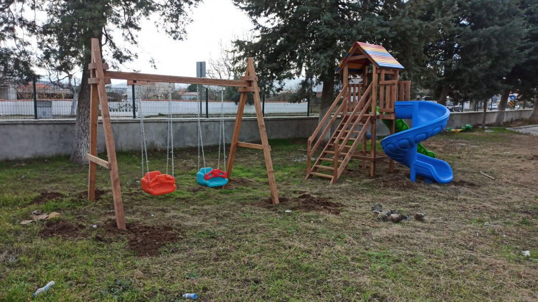 Menderes Anaokulu Oyun Parkı Kurulumu Yapıldı
