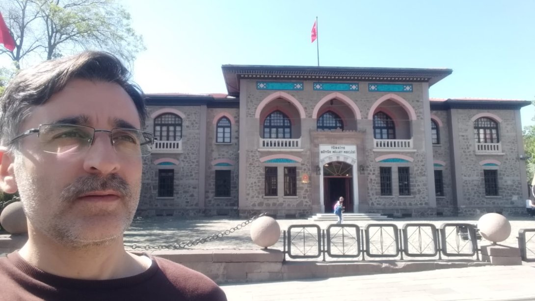 İlçe Milli Eğitim Müdürümüz Mehmet ETİK'in 23 Nisan Ulusal Egemenlik ve Çocuk Bayramı Mesajı