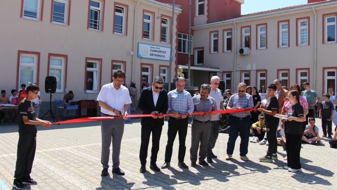 CUMHURİYET ORTAOKULU SENE SONU SERGİSİ